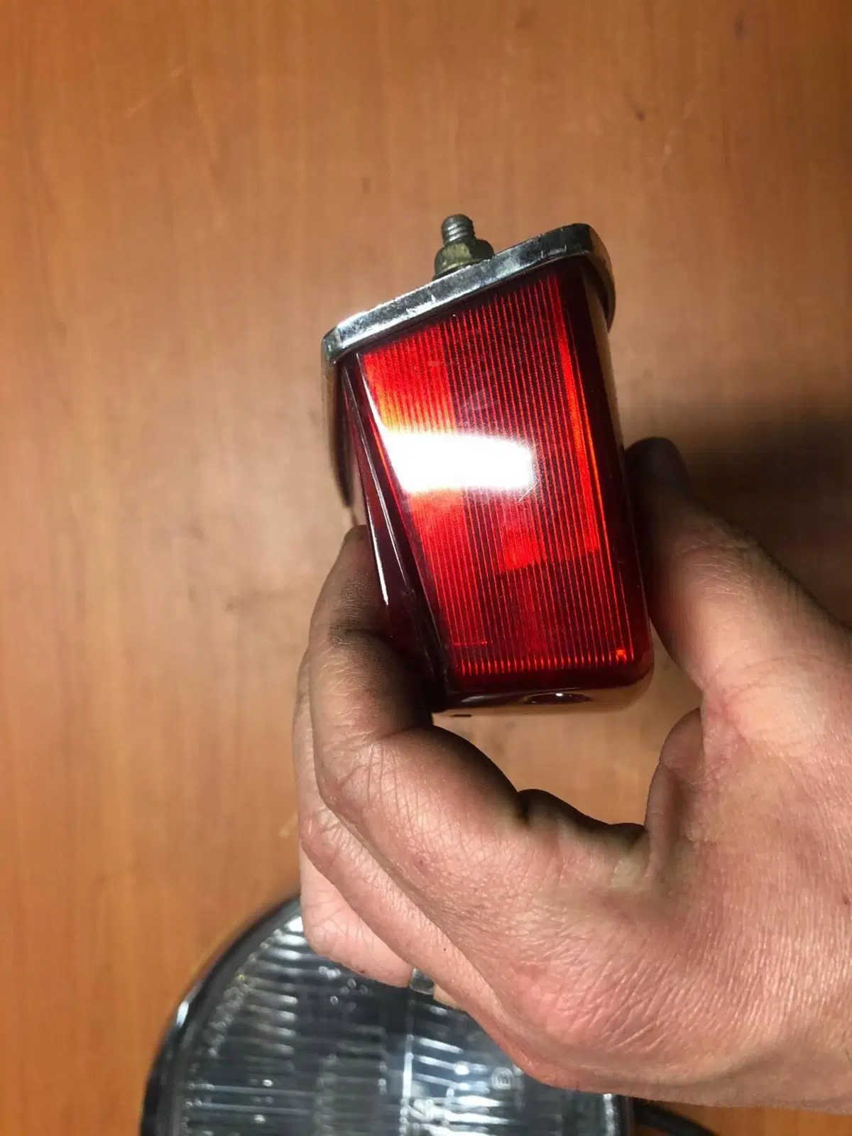 Faro posteriore Ducati Monster 600 (4)
