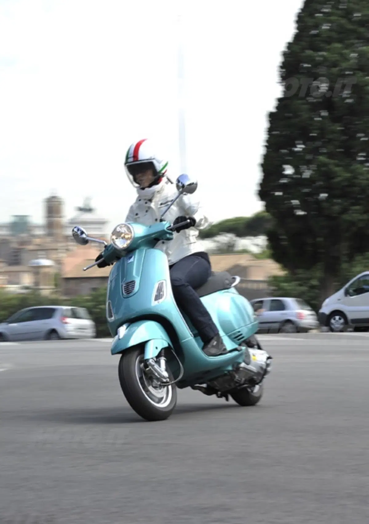 Vespa LX e Vespa S 3V, 125 e 150  (6)