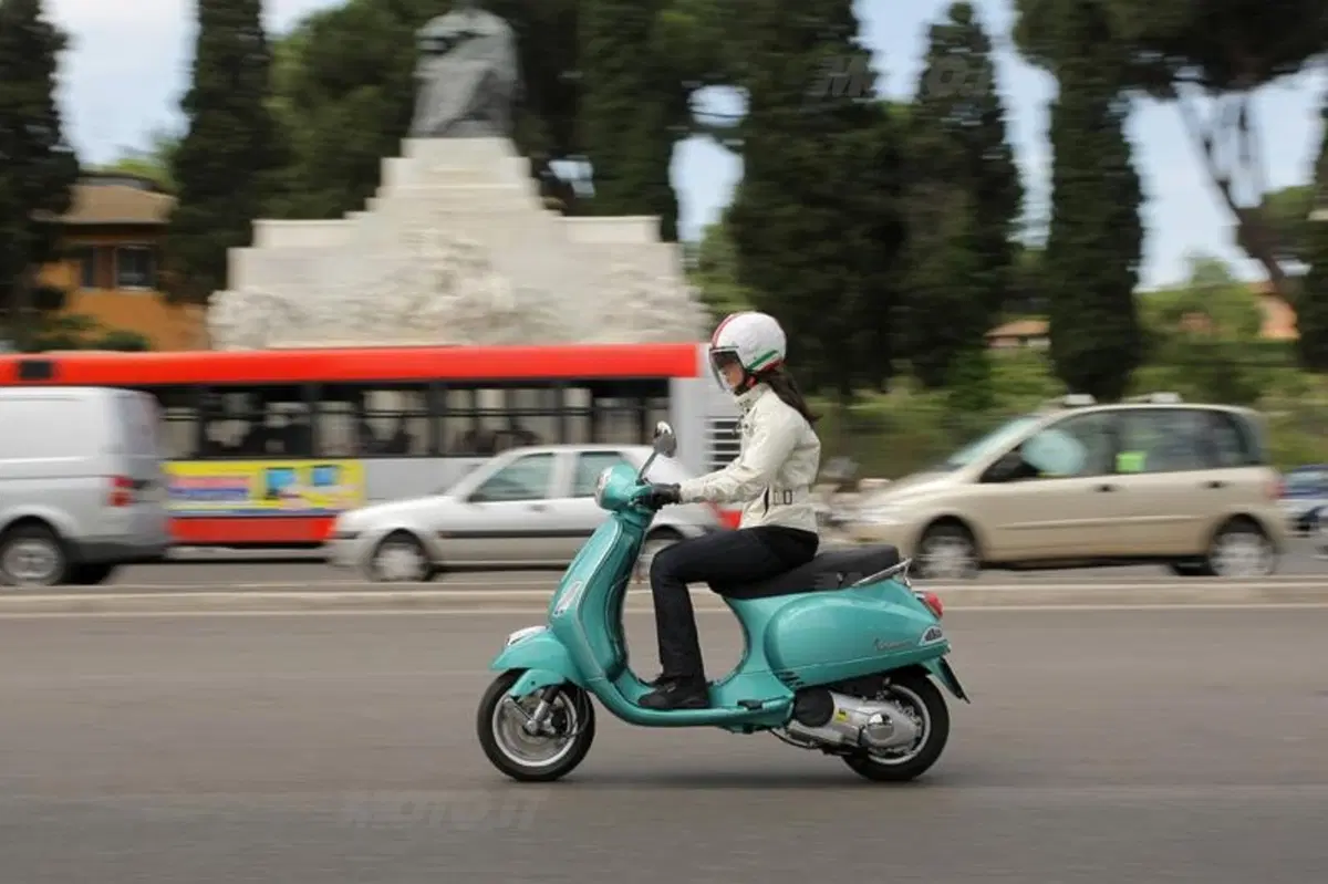 Vespa LX e Vespa S 3V, 125 e 150  (7)
