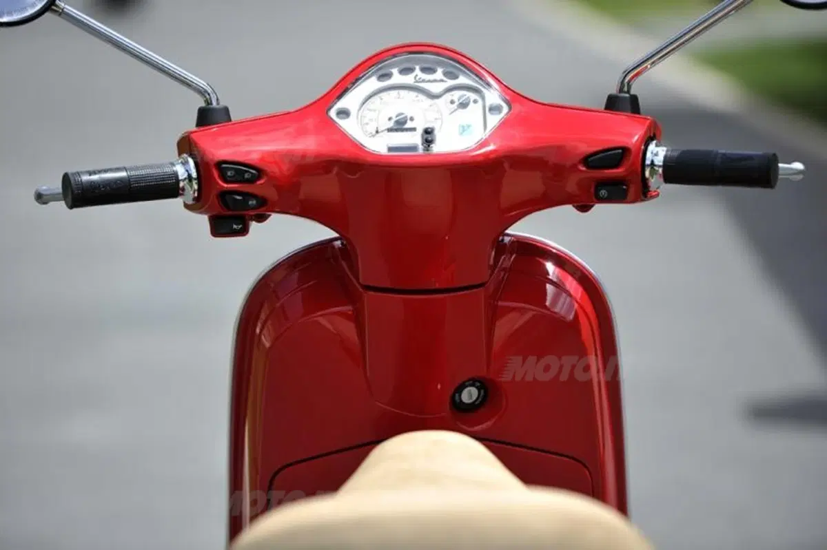 Vespa LX e Vespa S 3V, 125 e 150  (16)