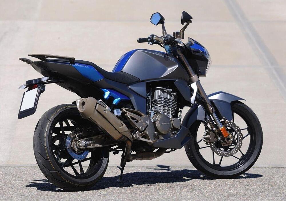 Zontes Zt R Prezzo E Scheda Tecnica Moto It