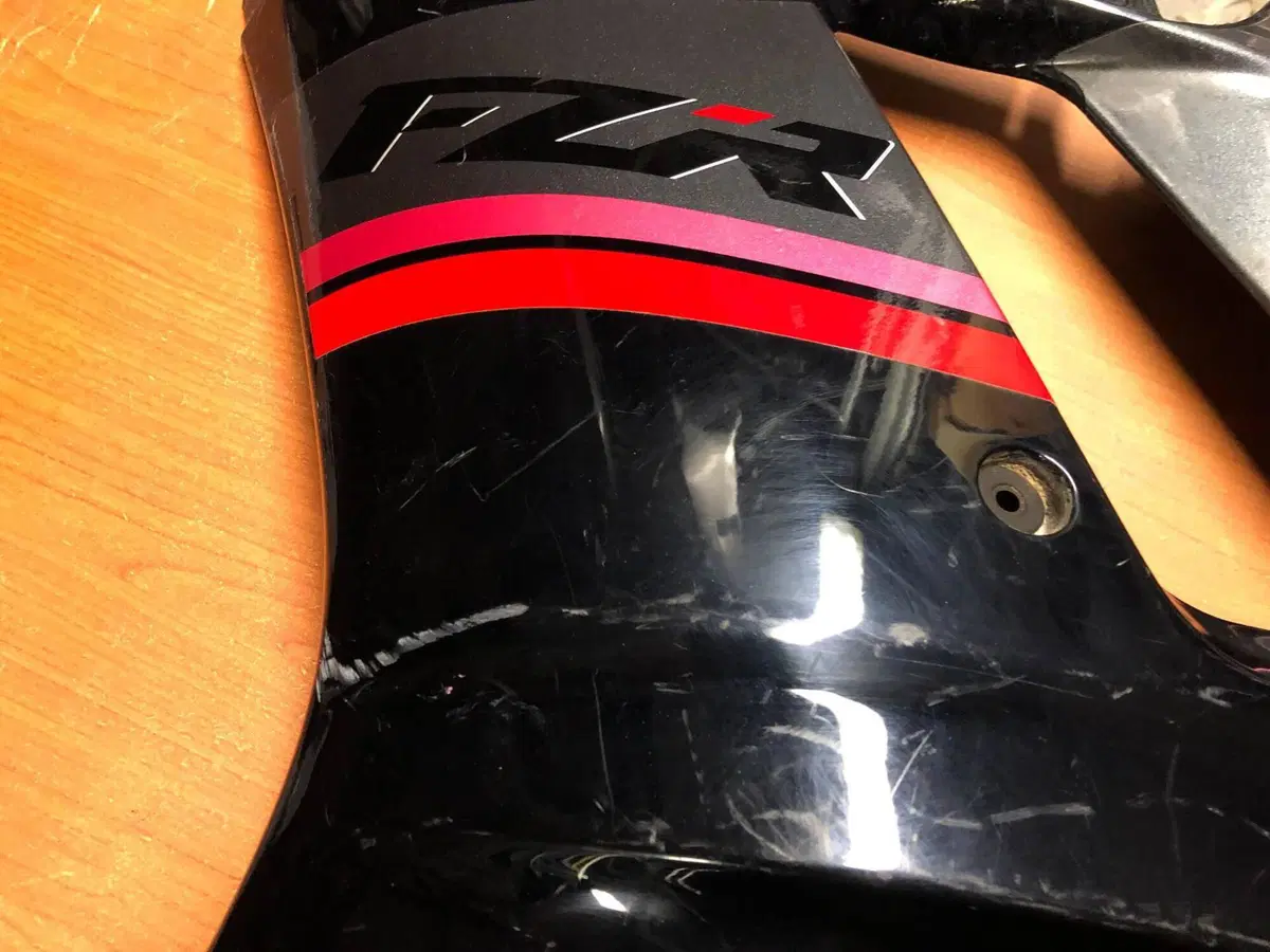 Carena laterale sinistra Yamaha FZR 1000 (2)