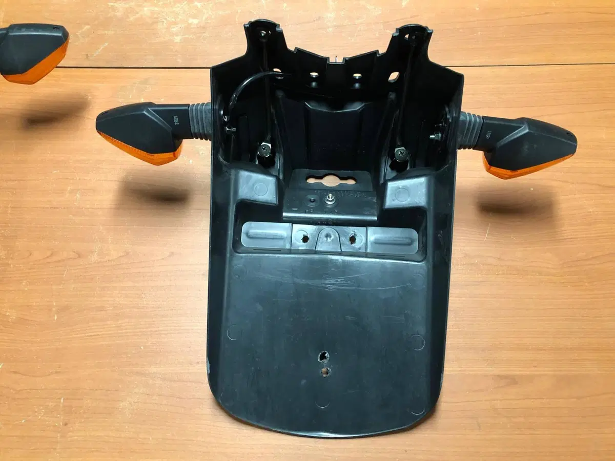 Portatarga Suzuki GSX-R 1000 2003 - 2004 (5)