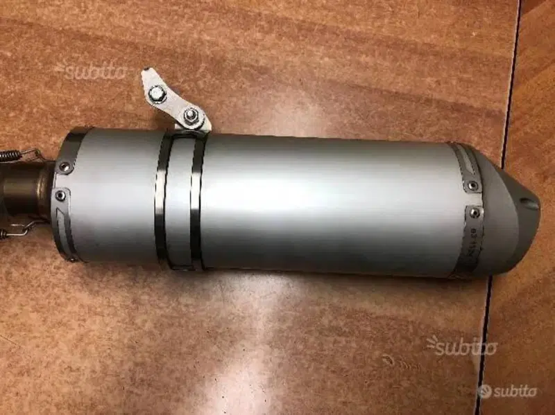 Terminale di scarico QD Triumph Tiger 1050 (6)