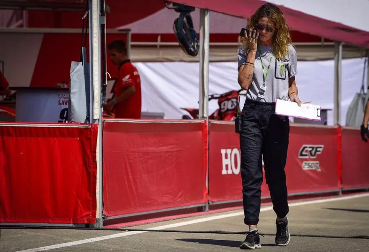 Samanta Gelli, Media e Comunicazione manager Infront Moto Racing (11)