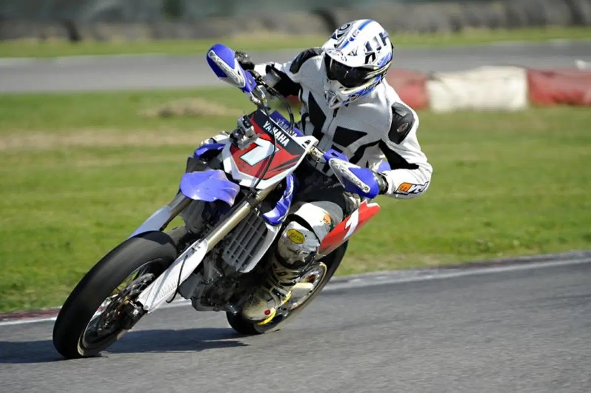 Trofeo Yamaha SM. Siamo scesi in pista con la YZ 450 SM (7)