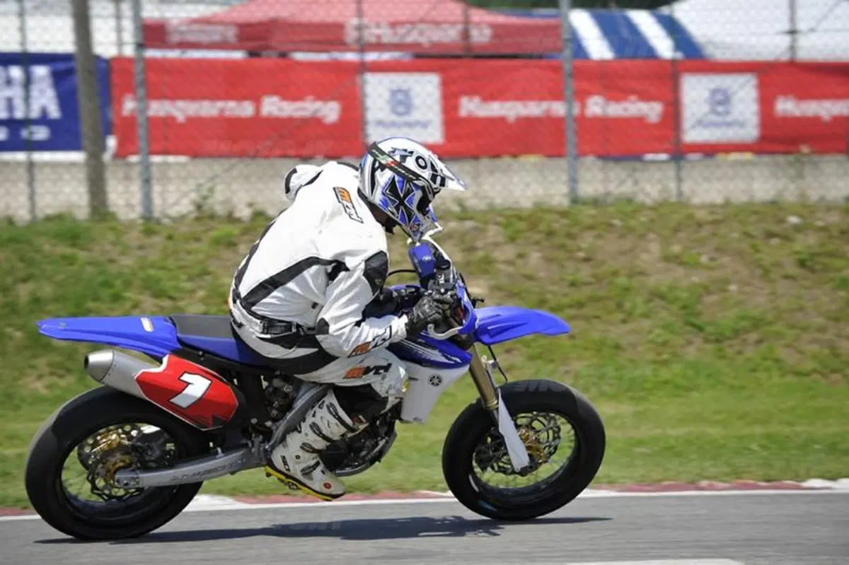 Trofeo Yamaha SM. Siamo scesi in pista con la YZ 450 SM (12)