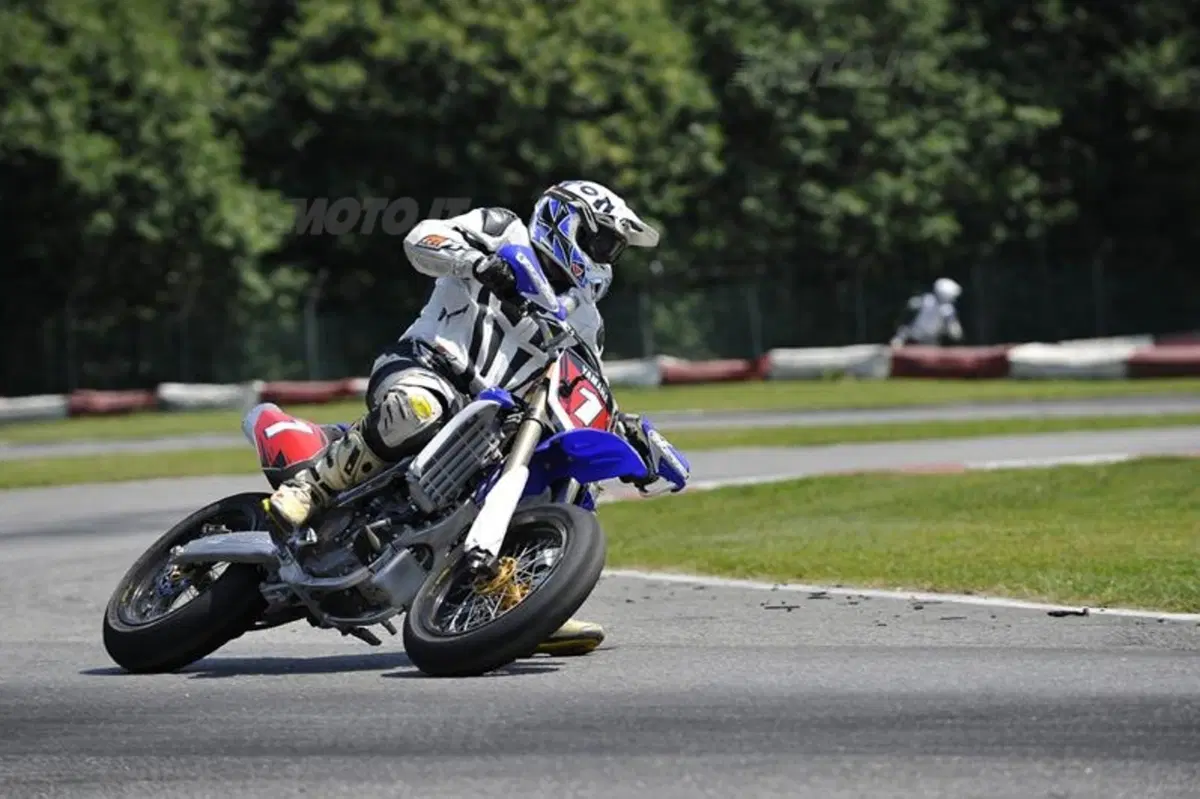 Trofeo Yamaha SM. Siamo scesi in pista con la YZ 450 SM (13)
