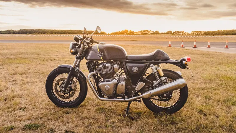 Royal Enfield: richiamo precauzionale di 15.200 motocicli per verifiche sulle pinze freno