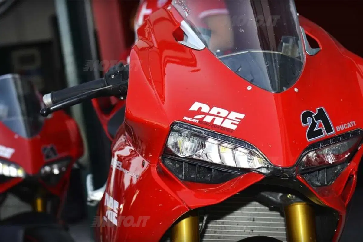 Si aprono i cancelli del WDW 2012, inizia la festa Ducati (2)