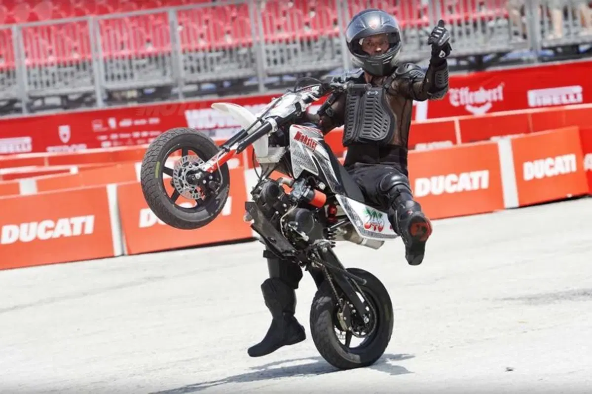 Si aprono i cancelli del WDW 2012, inizia la festa Ducati (6)