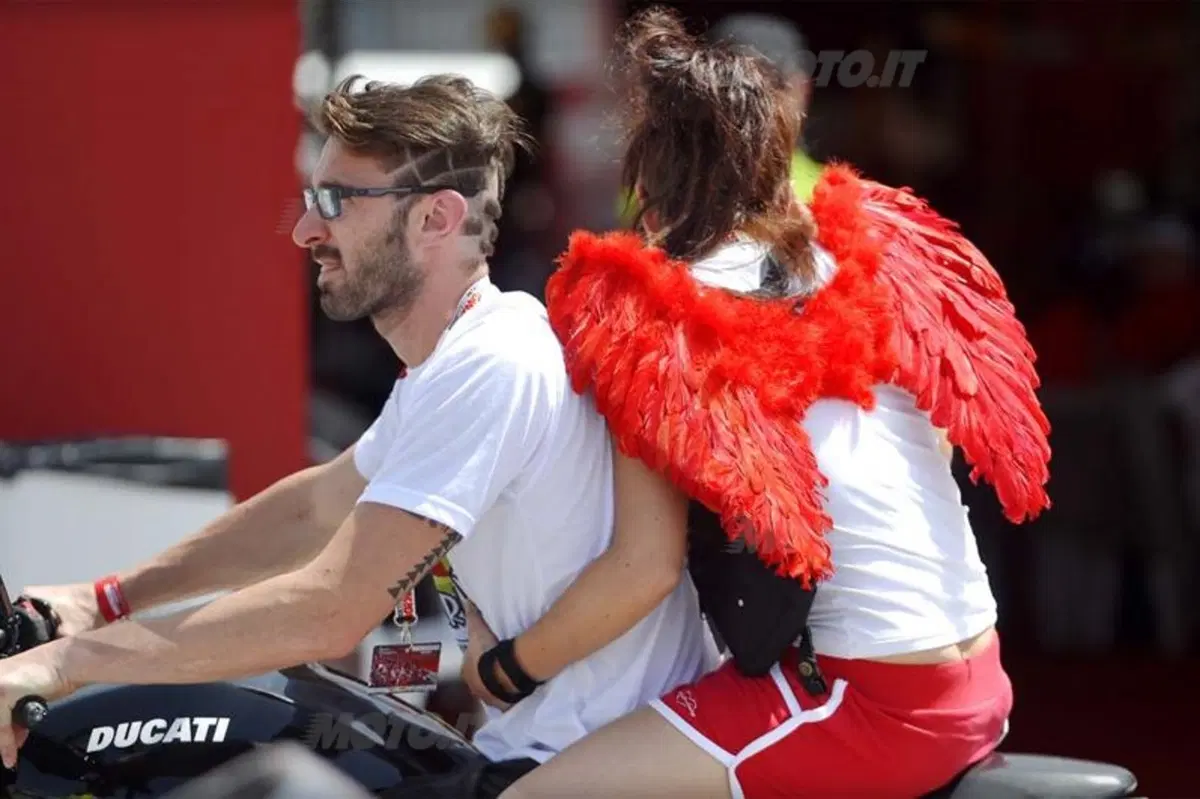 Si aprono i cancelli del WDW 2012, inizia la festa Ducati (8)