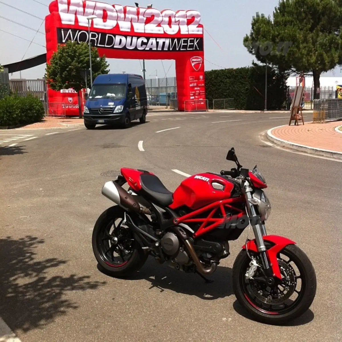 Si aprono i cancelli del WDW 2012, inizia la festa Ducati (17)
