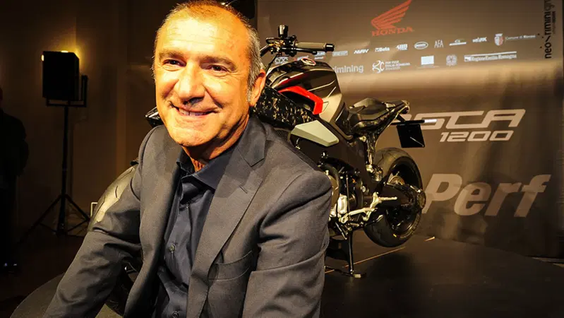Svelata la "Burasca 1200", la moto disegnata da Aldo Drudi