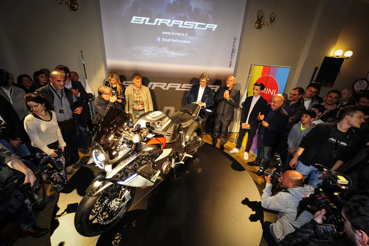 Svelata la "Burasca 1200", la moto disegnata da Aldo Drudi (13)