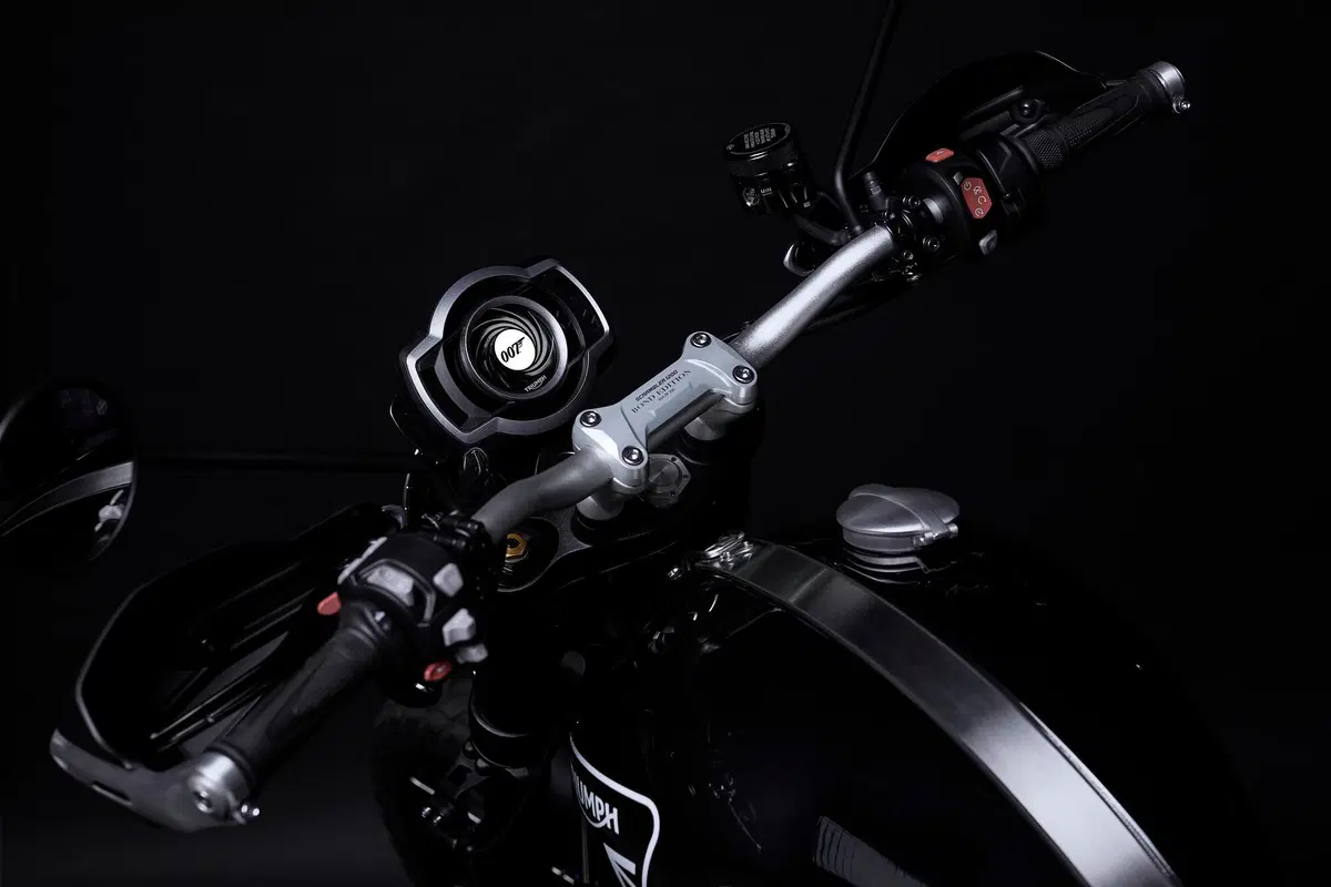 Triumph Scrambler 1200 Scrambler 1200 XE Bond Edition (2020) (4)