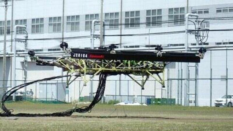 Il maxi drone di Kawasaki supera i primi test