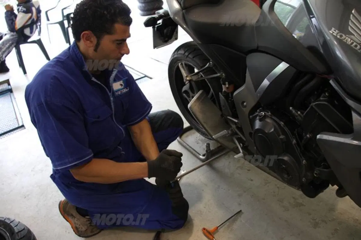 Comparativa pneumatici Sport Touring sul bagnato (4)