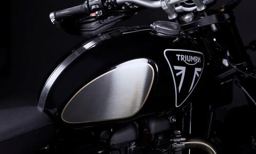 Triumph Scrambler 1200 Bond: ecco la “007” Edition (4)