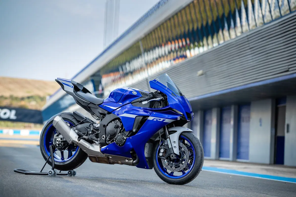 Yamaha YZF-R1 e YZF-R1M 2020. Evoluzione continua (11)