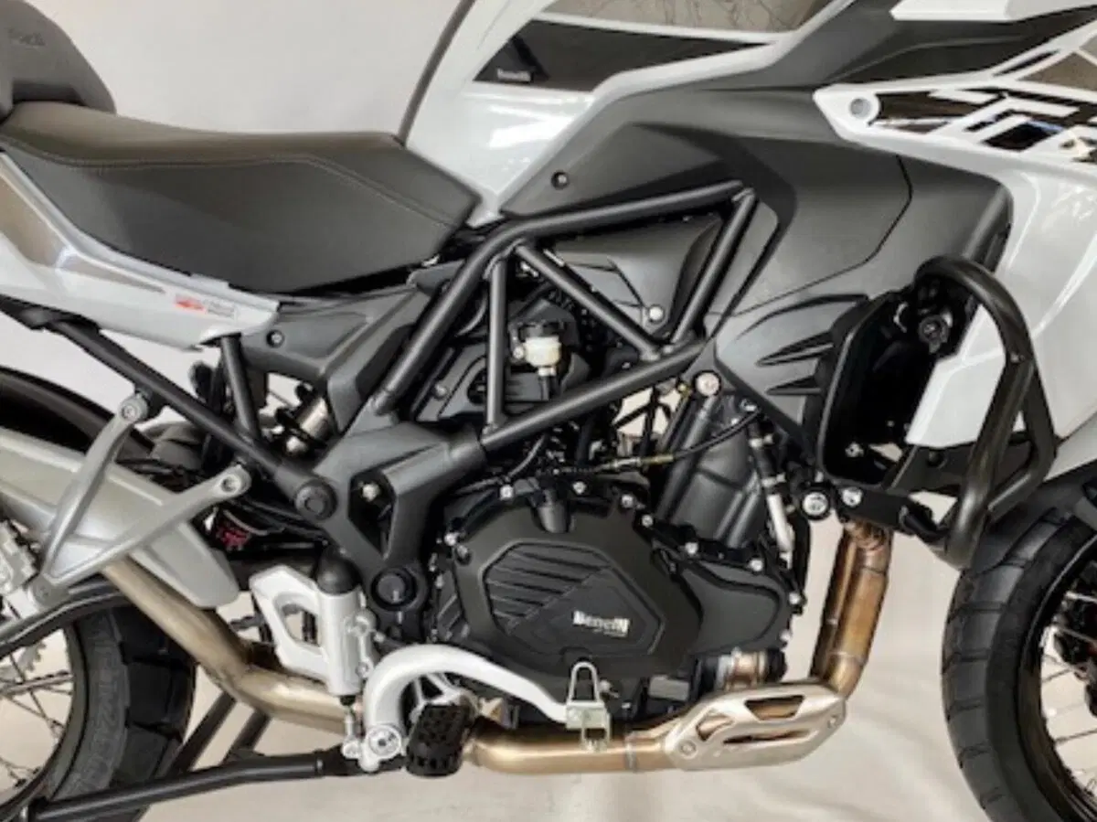 Benelli TRK 502X (2021 - 26) (3)