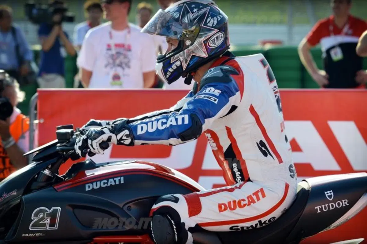  WDW 2012. Bayliss trionfa nella Diavel Drag Race (2)
