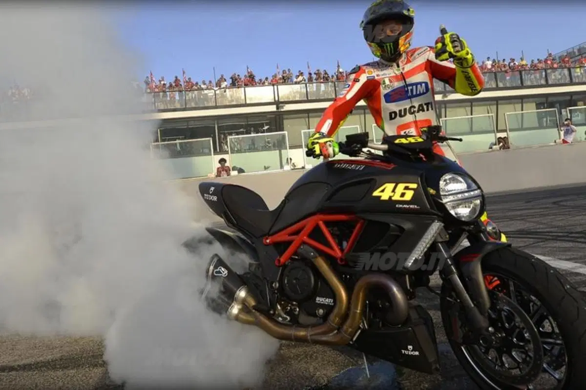  WDW 2012. Bayliss trionfa nella Diavel Drag Race (4)