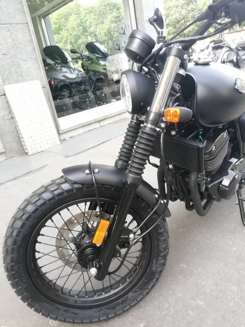 Archive Motorcycle AM 90 250 Scrambler (2022 - 26) (15)