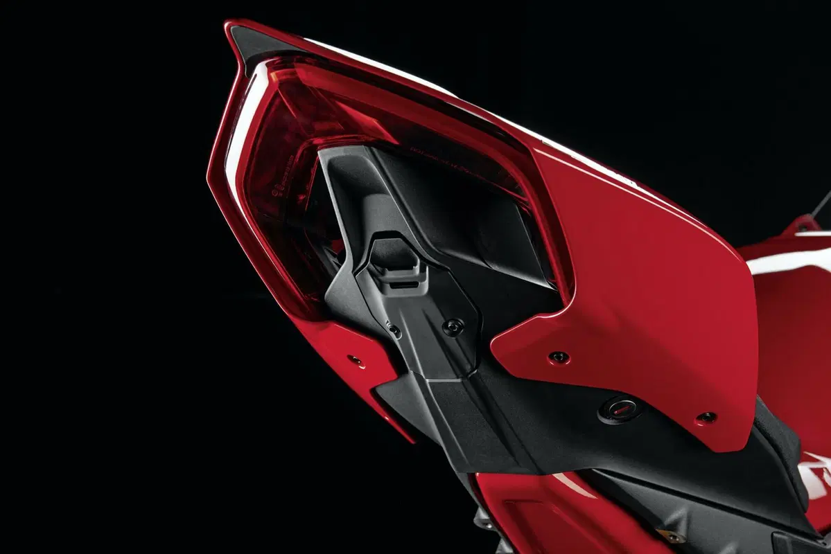 Panigale V4: tutti gli accessori Ducati Performance per l'uso in pista [GALLERY] (2)