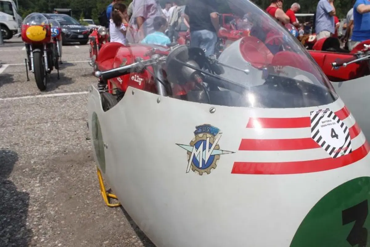 19° Revival MV Agusta: anche la Brutale 675 protagonista (9)