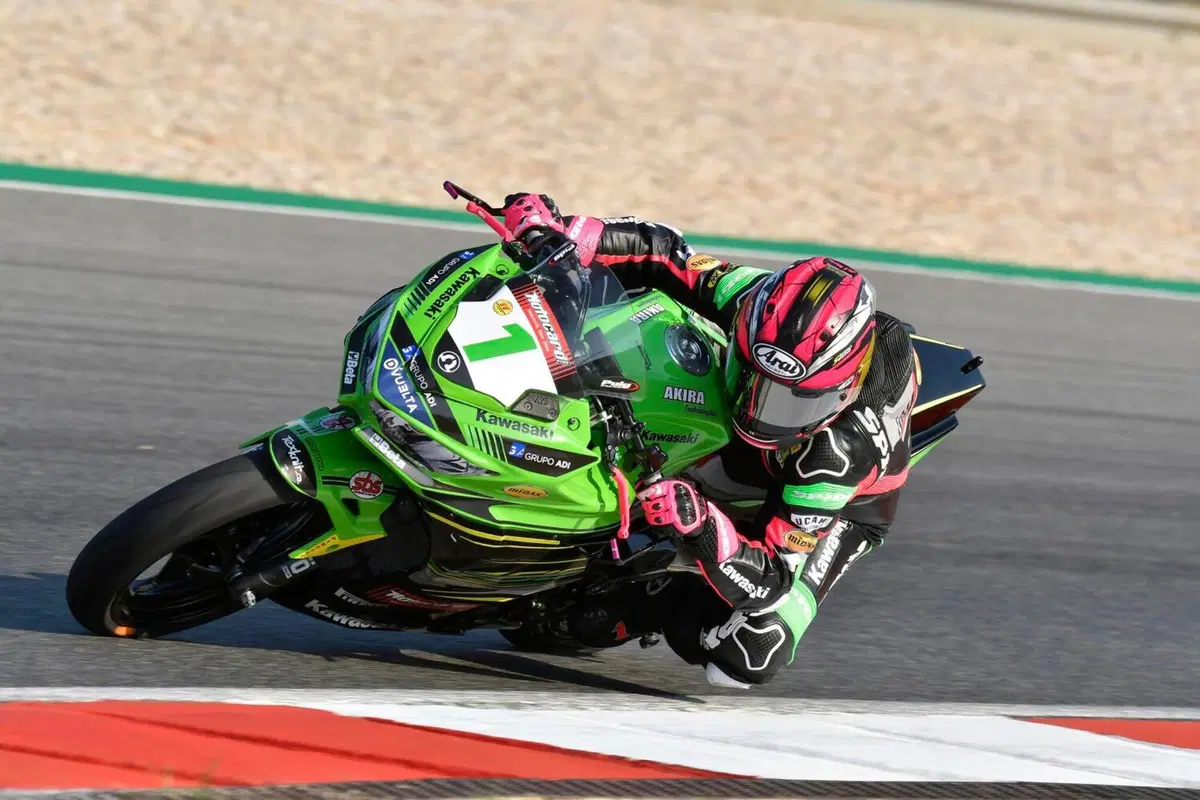 Ana Carrasco: “Il mio obiettivo è correre in Supersport ed in Superbike” (4)
