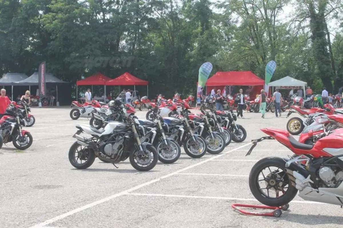 19° Revival MV Agusta: anche la Brutale 675 protagonista (11)