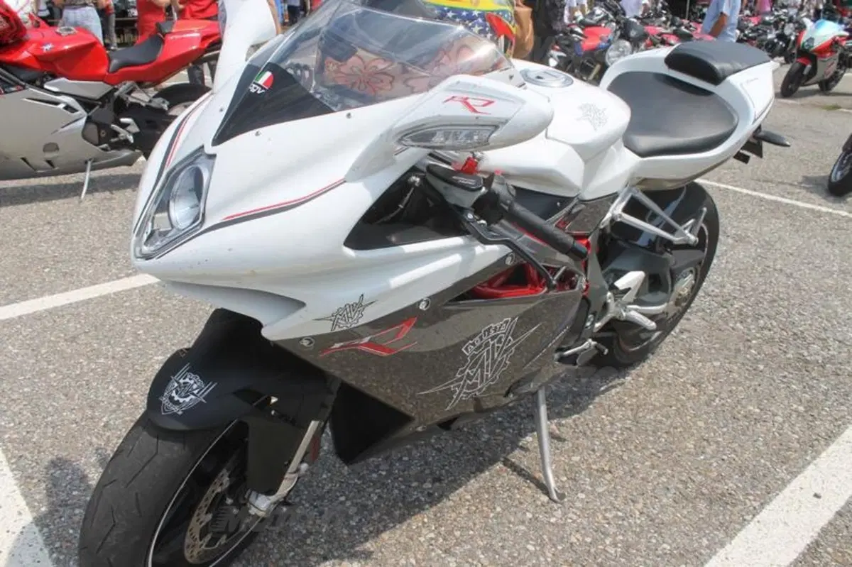 19° Revival MV Agusta: anche la Brutale 675 protagonista (15)