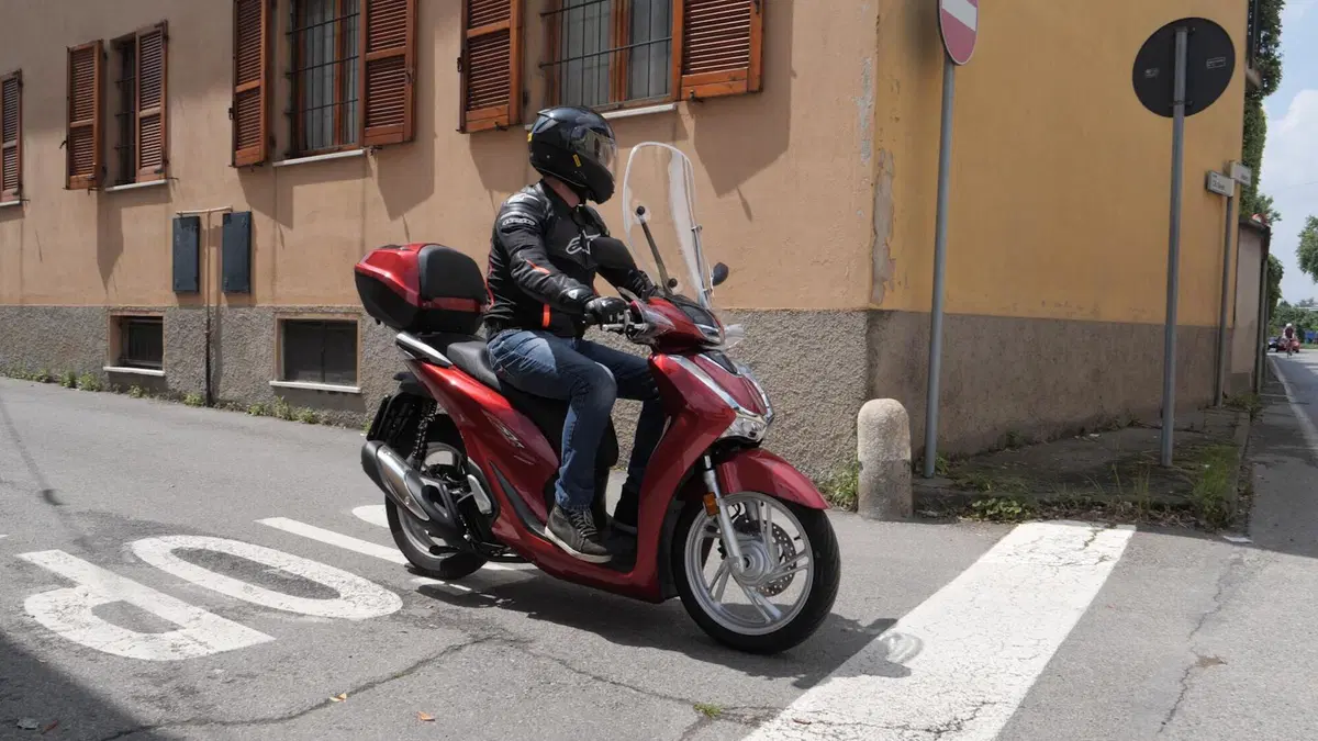 Honda SH 125i e 150i: 10 e lode! (5)