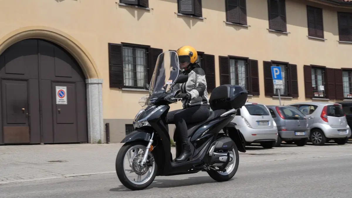 Honda SH 125i e 150i: 10 e lode! (11)