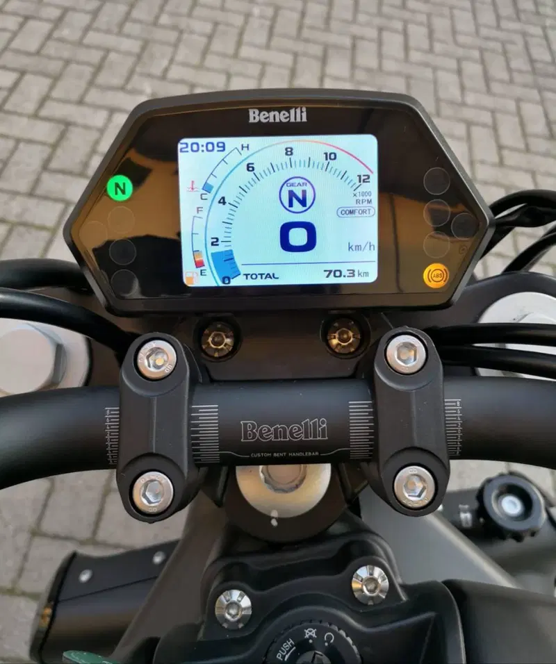 Benelli 502 C (2019 - 20) (11)