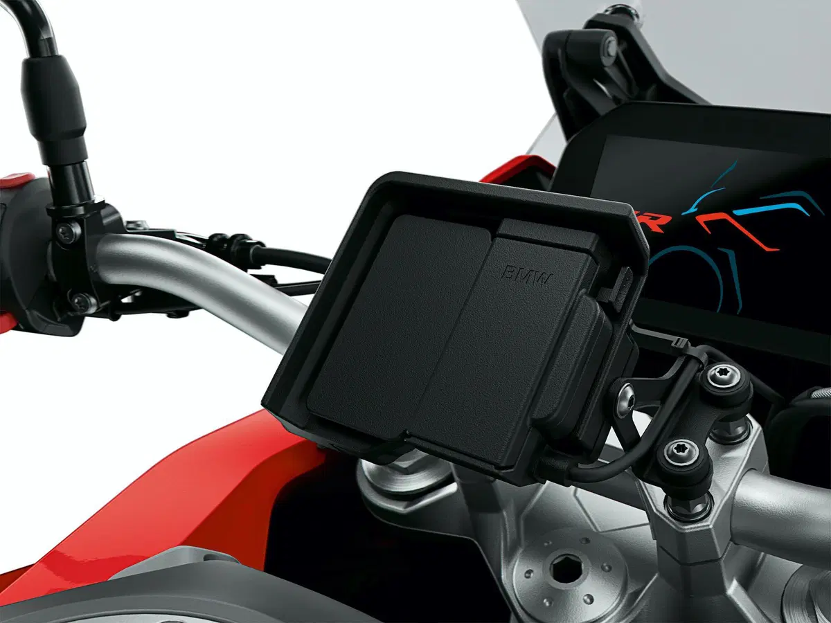 BMW F900XR: accessori e pacchetti disponibili (7)