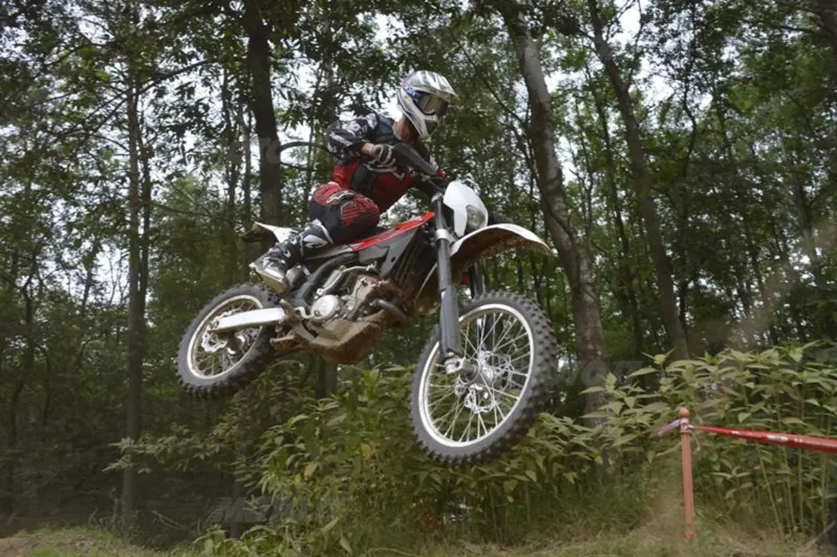 Husqvarna 2013 Cross Enduro    (7)