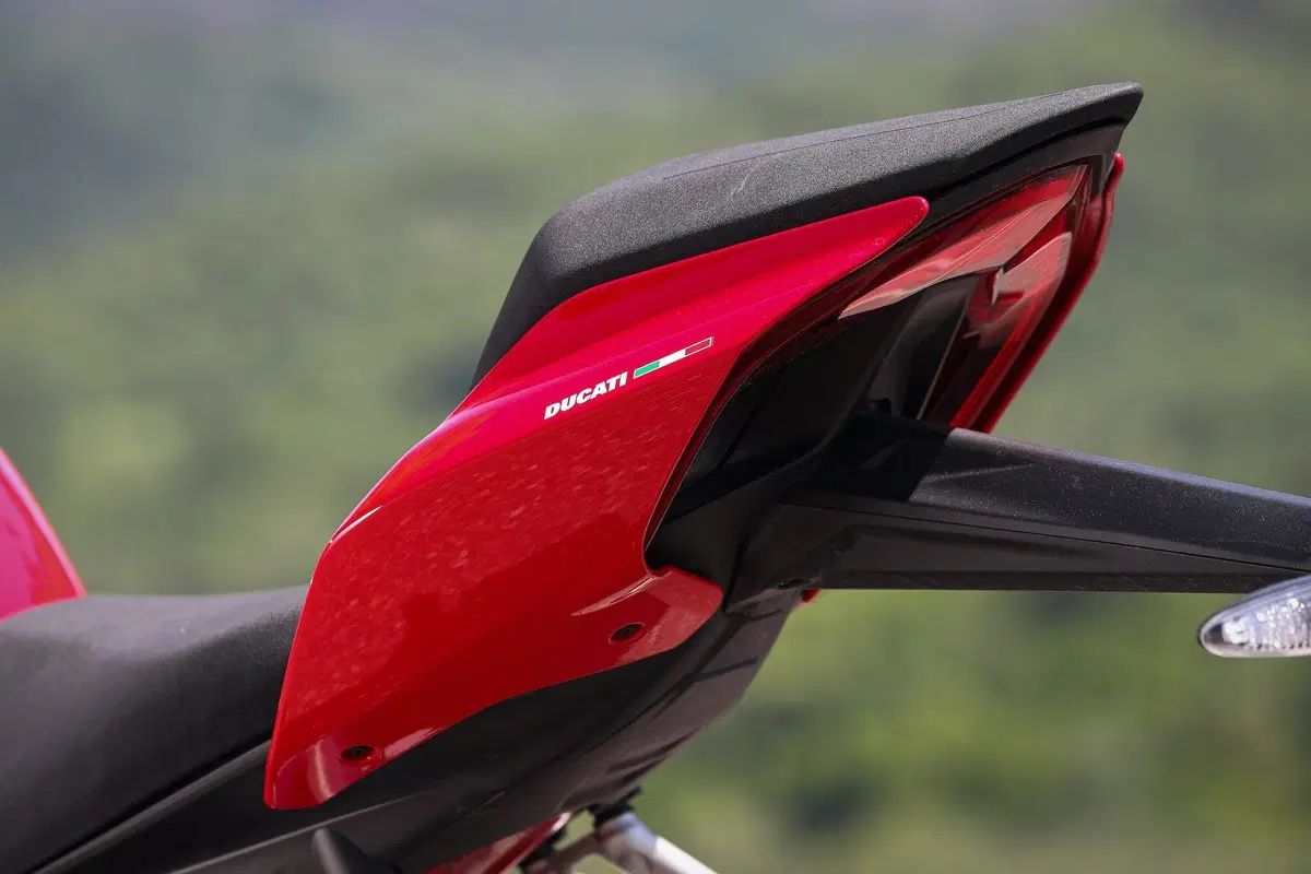 Ducati Streetfighter V4S TEST. La rivoluzionaria (4)