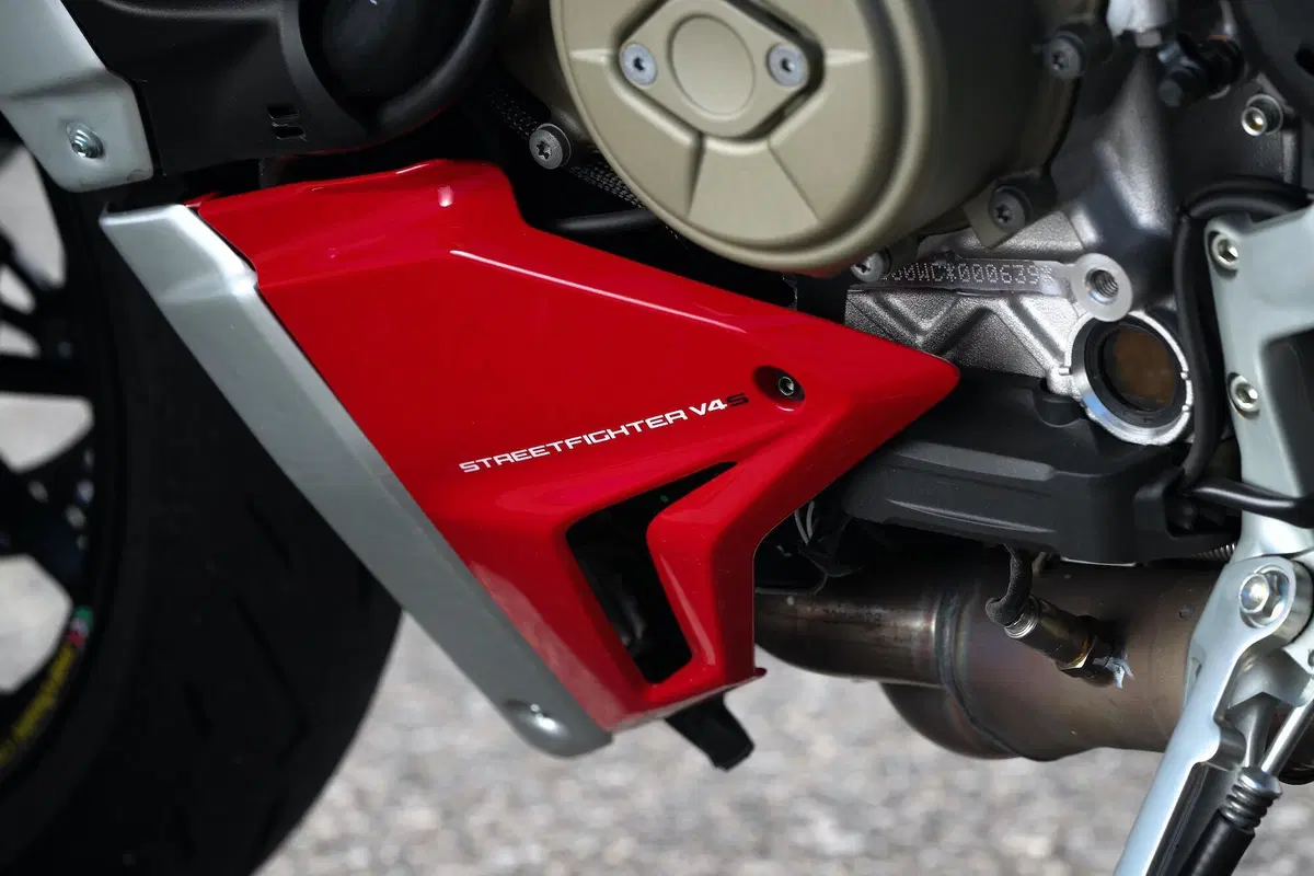 Ducati Streetfighter V4S TEST. La rivoluzionaria (6)