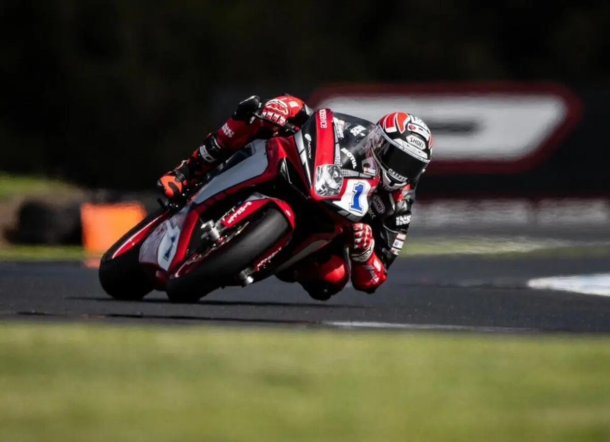SBK. Krummenacher: “Voglio vincere il mondiale con MV” (3)