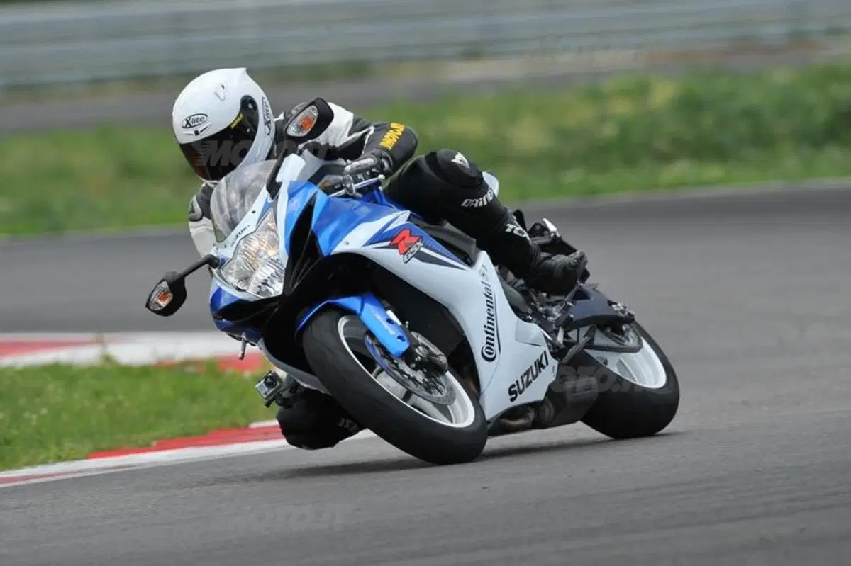 Continental. Il test di ContiRaceAttack Comp. Endurance e ContiSportAttack 2 (5)