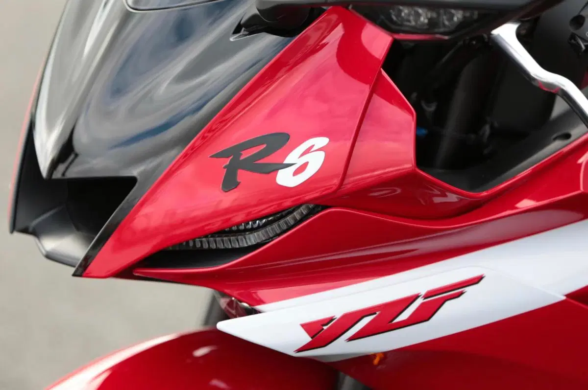 Yamaha YZF-R6 20° anniversario: YART la porta in Europa (e la fa da pista) (4)