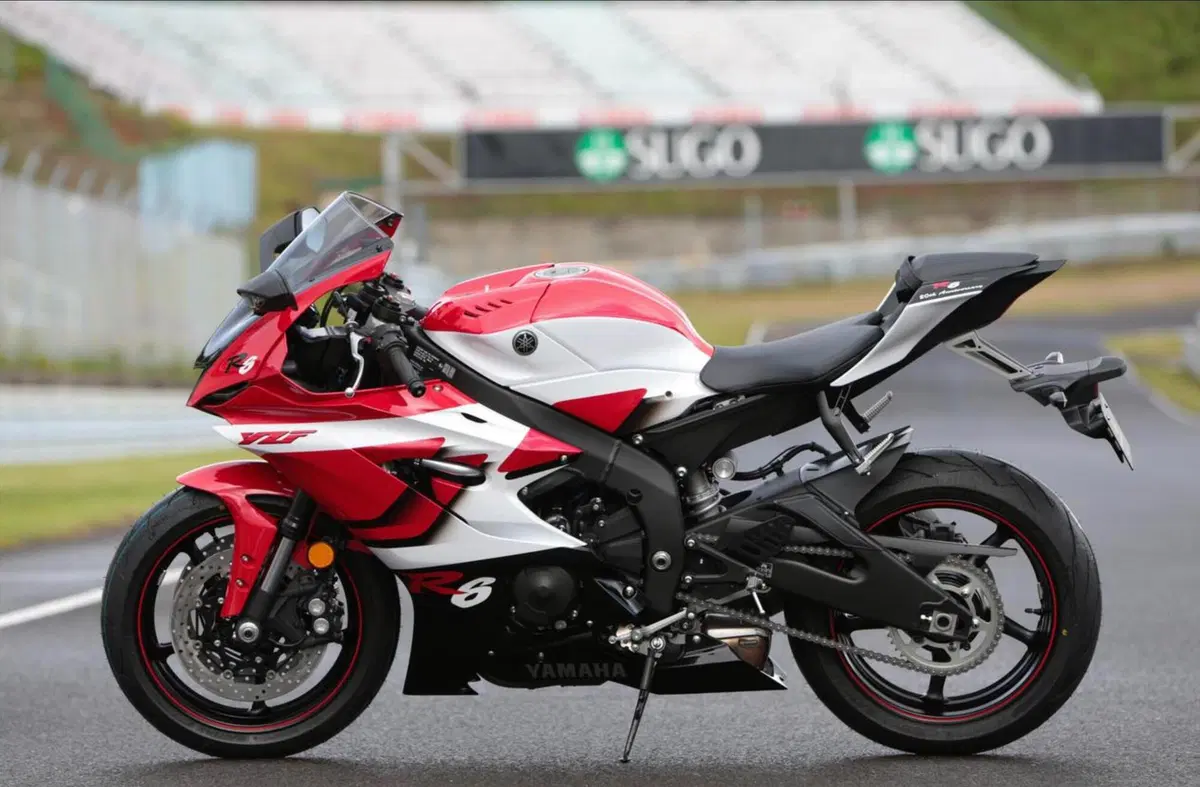 Yamaha YZF-R6 20° anniversario: YART la porta in Europa (e la fa da pista) (6)