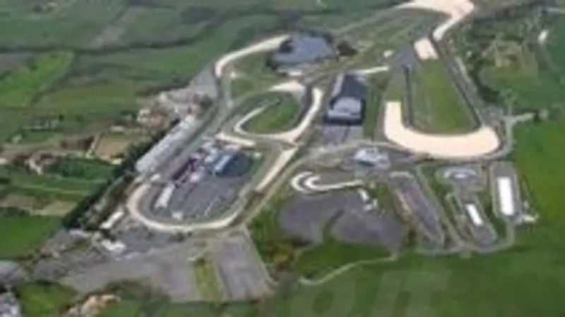 Vallelunga, tre giorni di festa per la moto d'epoca