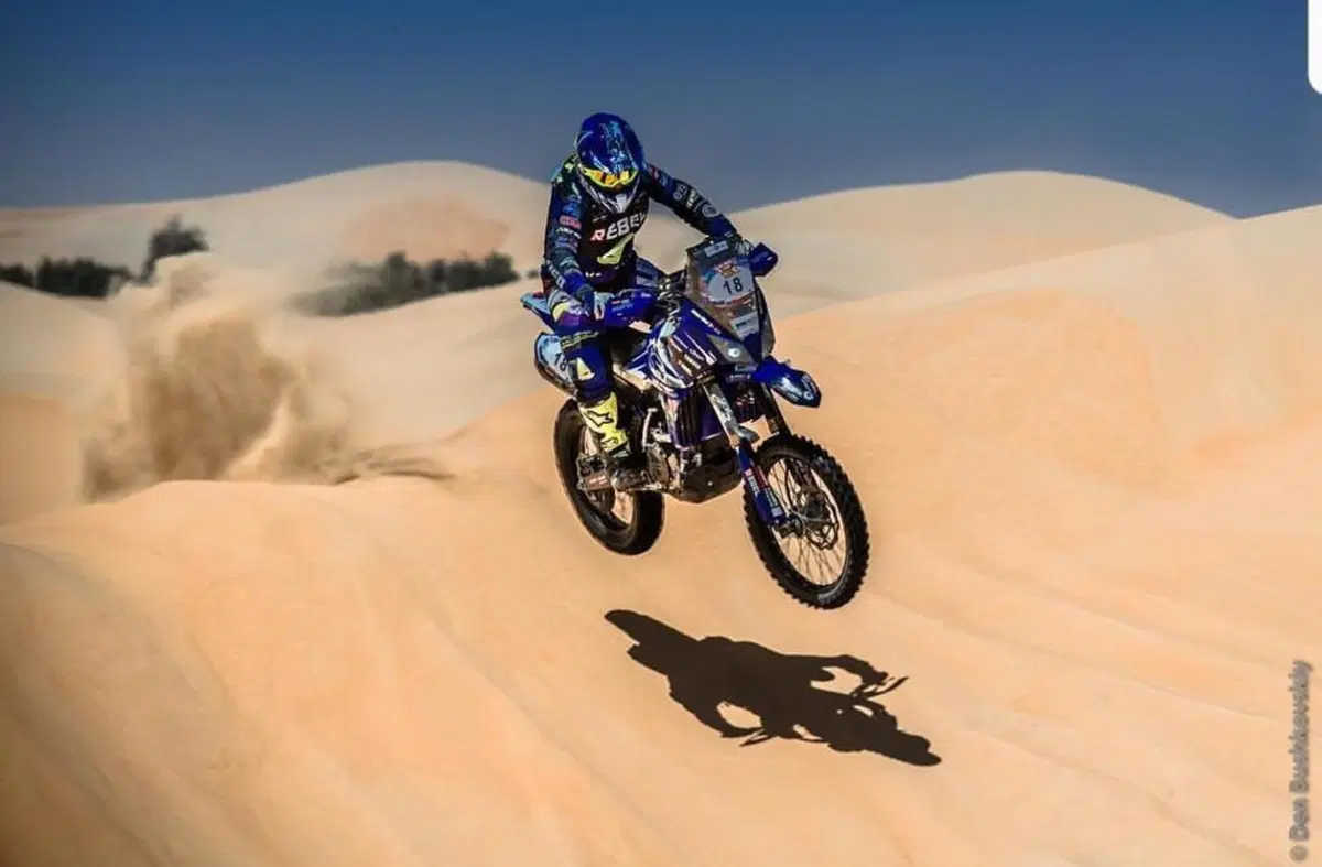 Giada Beccari: in moto nel deserto di Dubai (2)