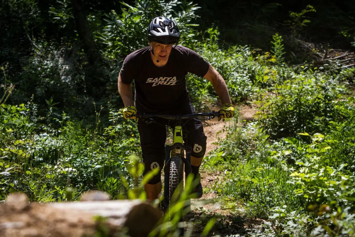 Santa Cruz Heckler, test e review della prima eBike del brand californiano (2)
