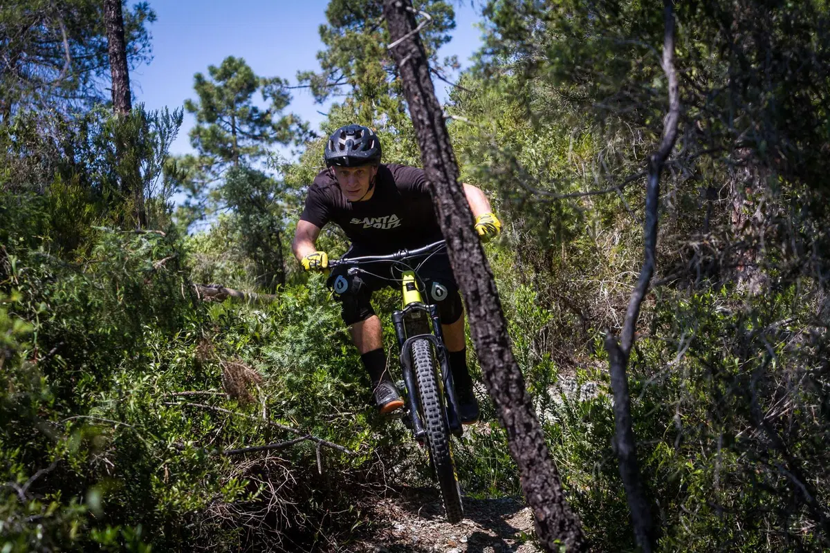 Santa Cruz Heckler, test e review della prima eBike del brand californiano (8)