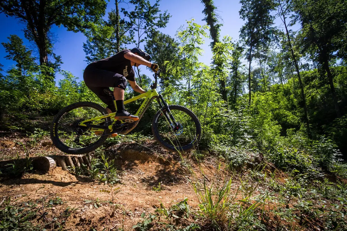 Santa Cruz Heckler, test e review della prima eBike del brand californiano (10)