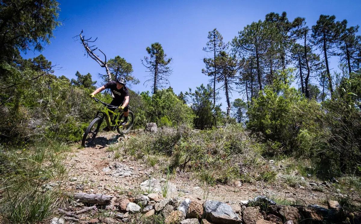 Santa Cruz Heckler, test e review della prima eBike del brand californiano (13)